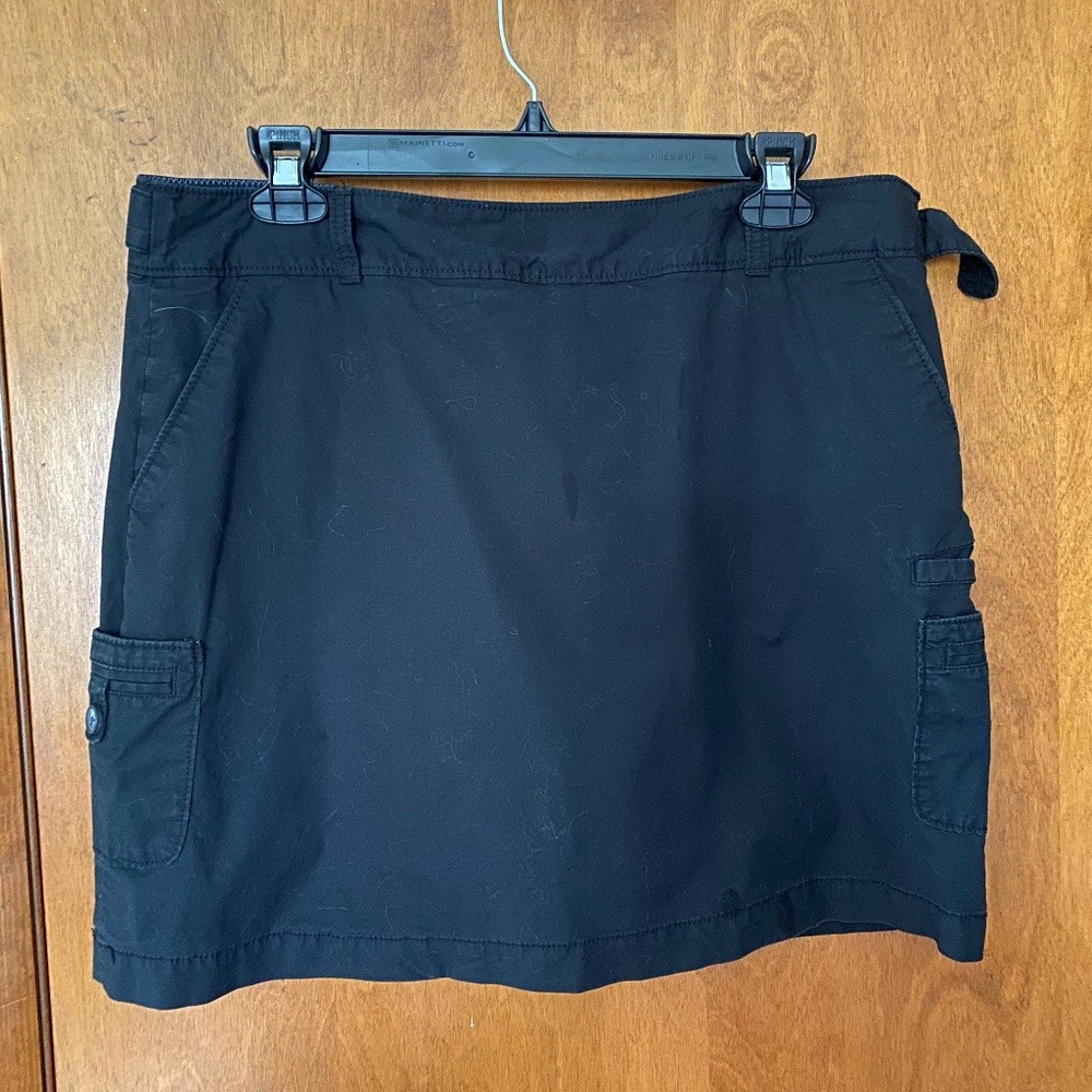 Dockers skort - black